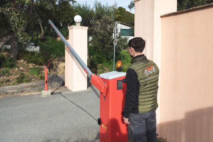Spécialiste en automatismes de portail - Le Golfe de Saint-Tropez